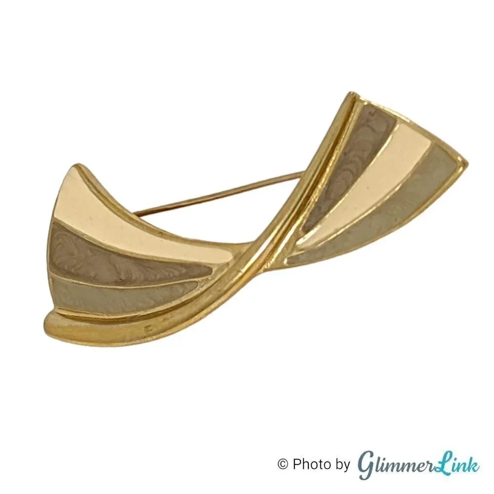 Vintage Trifari 1980s Twisted Abstract Bow Brooch Pin